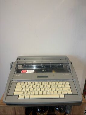Brother SX-4000 Electric Typewriter in Gray with Cream Keys